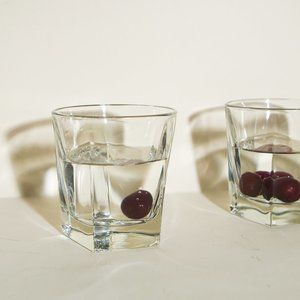 Clear Pair Short Swirl Glasses